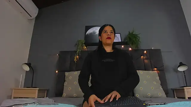 DulceAurora   online show from November 30, 11:25 am