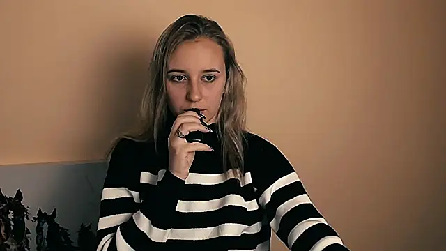  Nicole new online show from October 29, 9:13 am