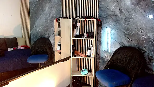 Isalombardi online show from October 20, 3:42 am