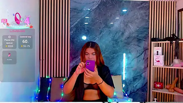 Isalombardi online show from November 28, 3:42 am