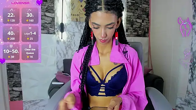 Queen Cuarxxo online show from March 3, 1:00 am