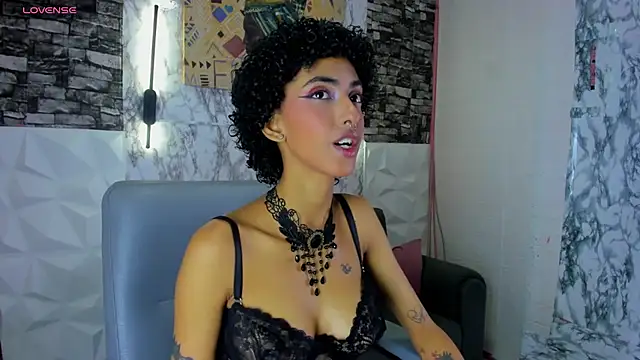 Queen Cuarxxo online show from July 22, 12:11 am