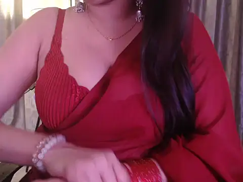 Sexy Myra18 online show from May 2, 4:27 am