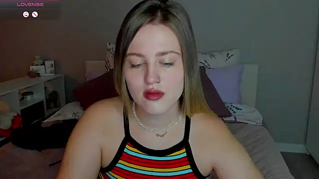 Snapshot of _Sarah_Soul_ chatting on October 11, 12:04 am Sarah Soul online show from October 11, 12:04 am