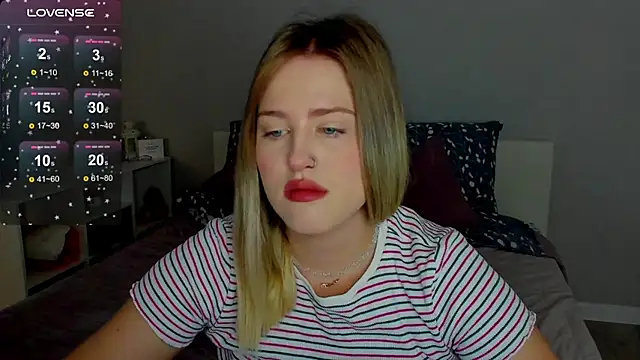 Snapshot of _Sarah_Soul_ chatting on September 16, 12:18 am Sarah Soul online show from September 16, 12:18 am