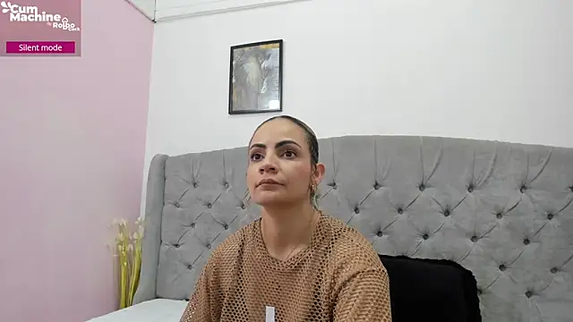 Valesskahall online show from November 4, 12:10 pm