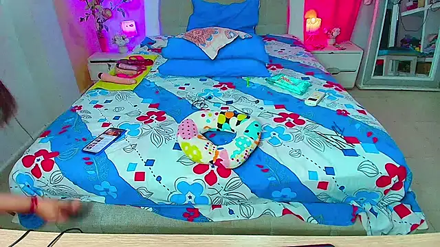 Kendralove31xxx online show from March 12, 2:47 am