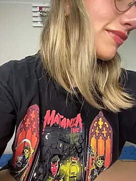 Loira strip online show from November 1, 3:21 am