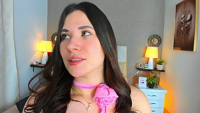 ValeryLovee online show from June 18, 5:09 am