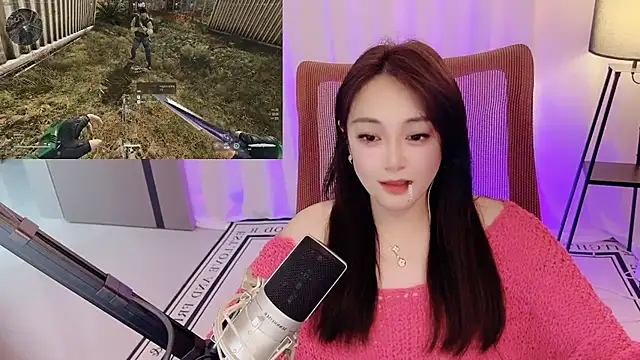 Daisy-77 online show from July 28, 2:13 pm