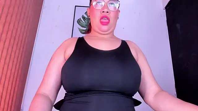 alondrabigtits online show from August 1, 1:13 pm
