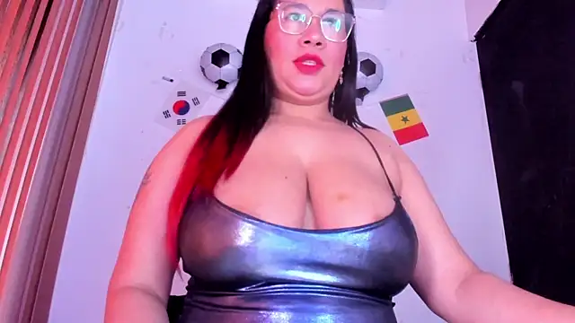 alondrabigtits online show from July 8, 12:18 pm