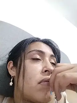 Aisha 09 online show from May 14, 4:35 pm