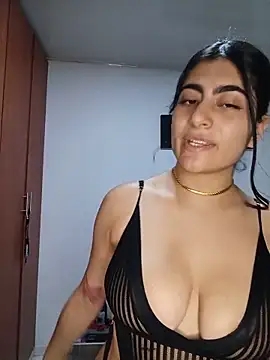 miakhalifaaa  online show from June 14, 9:26 pm