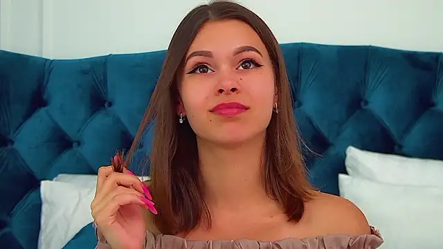 PollyLanders online show from January 17, 6:26 pm