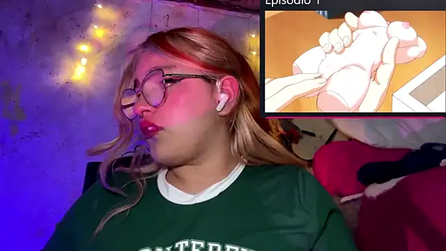 SophiaWeestt99 online show from September 20, 5:50 am