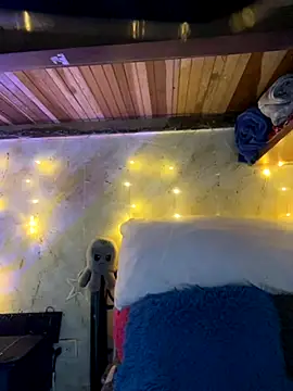 SophiaWeestt99 online show from October 17, 3:43 am