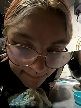 SophiaWeestt99 online show from September 25, 6:23 am