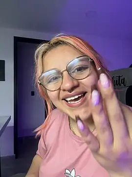 SophiaWeestt99 online show from June 10, 4:55 am