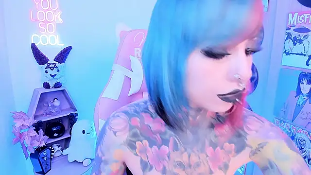 NikkiRamone online show from November 27, 9:39 pm