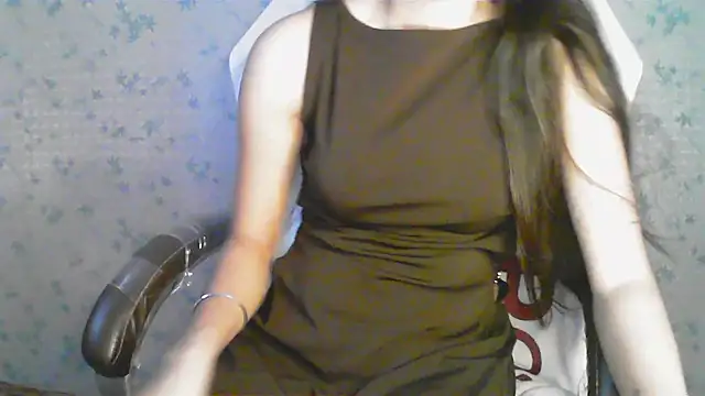 collage hoty online show from July 6, 4:40 am