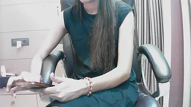 collage hoty online show from September 25, 8:17 pm