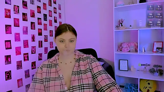 nikole kitt online show from July 24, 6:49 pm