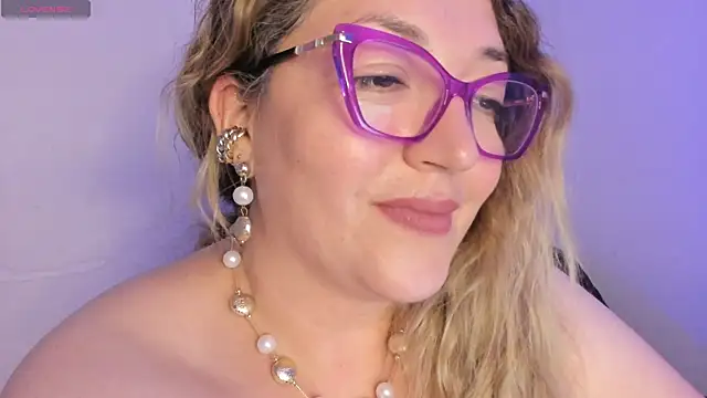 Naty Mature  online show from June 11, 2:53 am