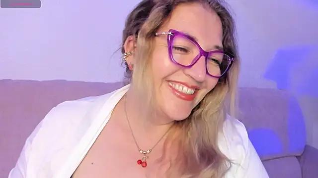 Naty Mature  online show from June 23, 10:41 pm