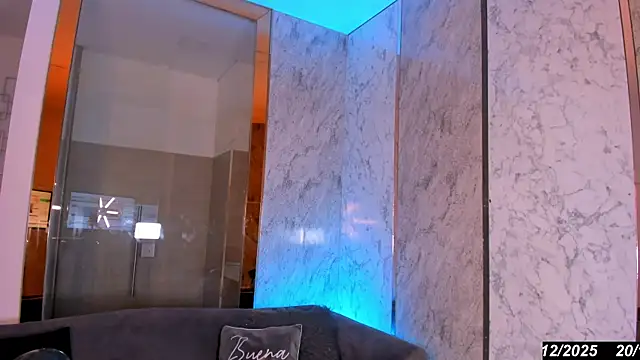 Keila Mendoza online show from December 20, 5:11 am