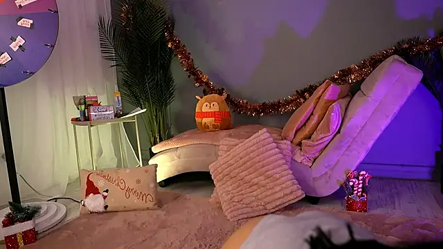 BetsyGonzale online show from December 17, 5:00 am