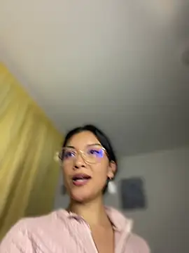 baby lizy online show from February 25, 1:59 am