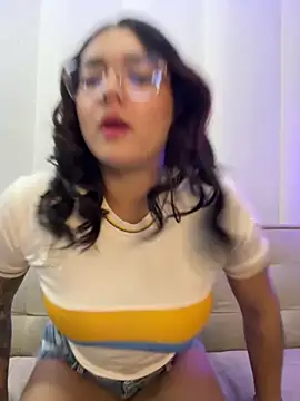 camianddanna online show from November 15, 11:28 pm