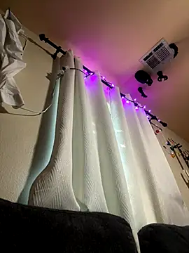 Johndoe2292 online show from November 8, 4:23 pm