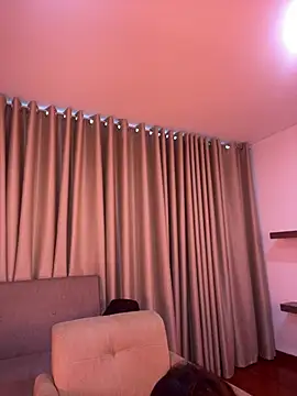 Alice Biel online show from April 1, 2:58 pm