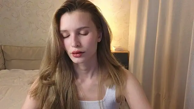 elsa limerence online show from May 4, 5:28 pm