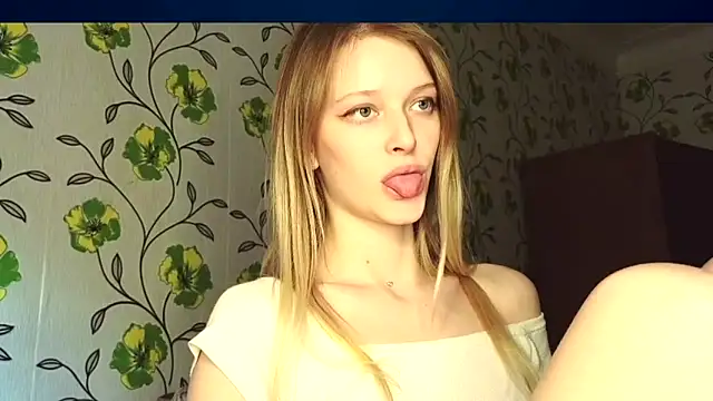 Evvie Summn1 online show from May 25, 3:22 pm
