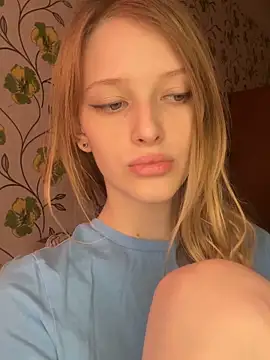 Evvie Summn1 online show from May 16, 2:27 pm