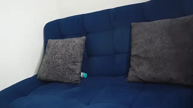 skinnybitch 18 online show from January 17, 1:24 am