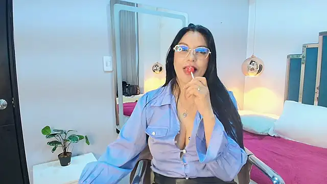 Zuzana21 online show from July 28, 4:39 pm
