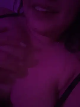 hannahcdmx online show from March 16, 9:24 am