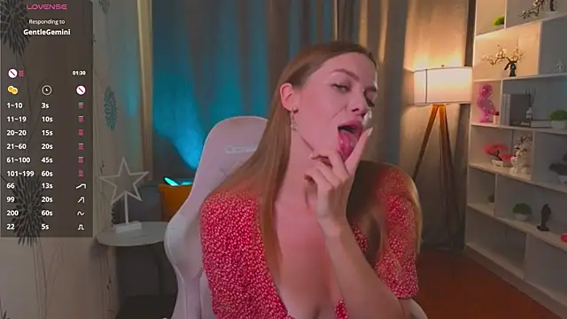 Lovella Lips online show from August 2, 11:24 am