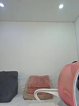 Anal Luucia online show from August 3, 12:22 pm