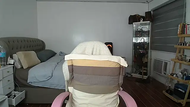 aya saki online show from September 28, 8:19 am