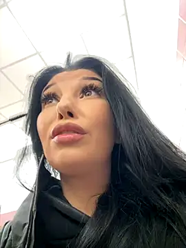 Snapshot of Tisha_Busty chatting on October 14, 12:30 pm Tisha Busty online show from October 14, 12:30 pm