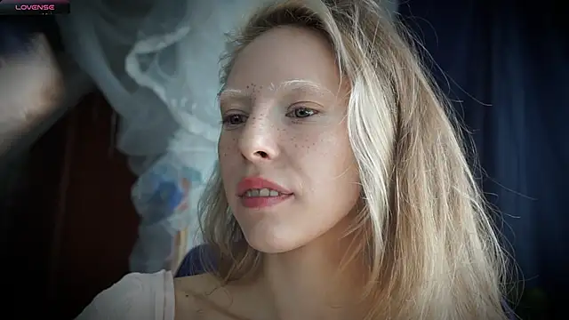  Phantom thread  online show from May 9, 11:34 am