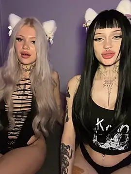 Snapshot of madelinexx chatting on September 17, 10:19 pm madelinexx online show from September 17, 10:19 pm