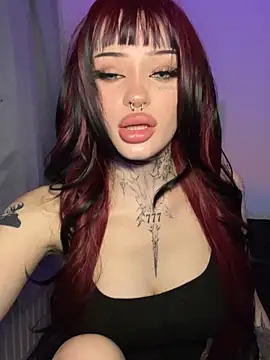 Snapshot of madelinexx chatting on October 10, 5:51 pm madelinexx online show from October 10, 5:51 pm