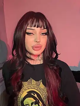 Snapshot of madelinexx chatting on October 7, 7:40 pm madelinexx online show from October 7, 7:40 pm