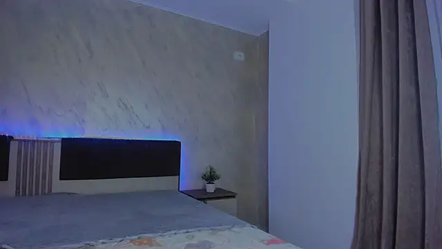 AliyaWade  online show from November 20, 3:51 am